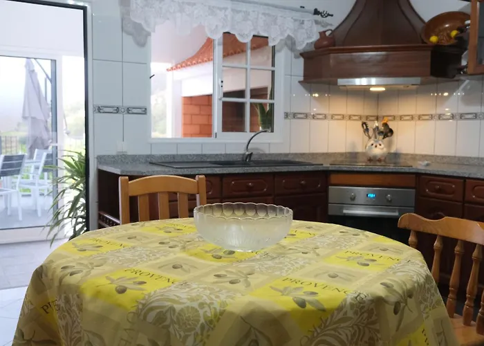 Quinta Do Carmo House With View Calheta (Madeira)