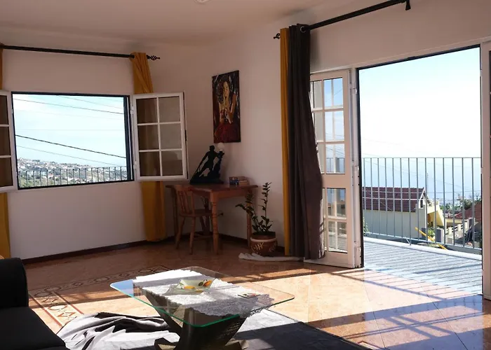 Quinta Do Carmo House With View * Calheta